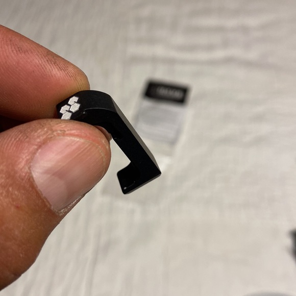 Hyve Technologies Black Magazine Extension - Picture 2 of 3